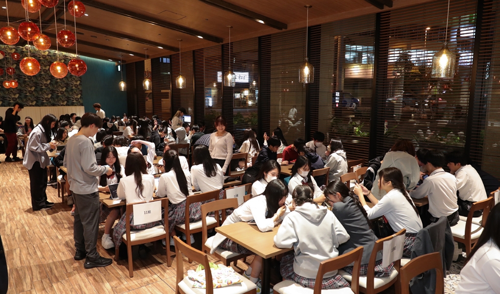 大学生・社会人メンターがサポート